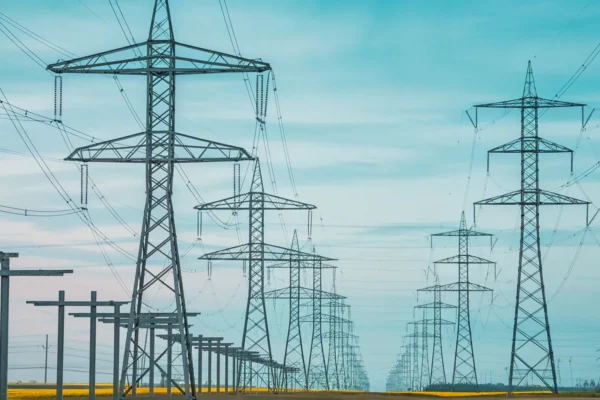 Électricité, 520 heures à prix négatif en 2026 mais les factures des ménages ne baissent pas