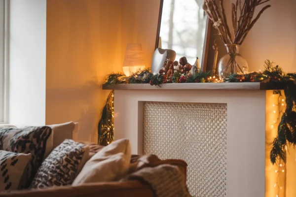 Chauffage, une étagère au-dessus du radiateur aide à réduire la facture dès cet hiver